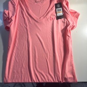 Under Armour “new w/tags” coral Sm women “heatgear” shirt